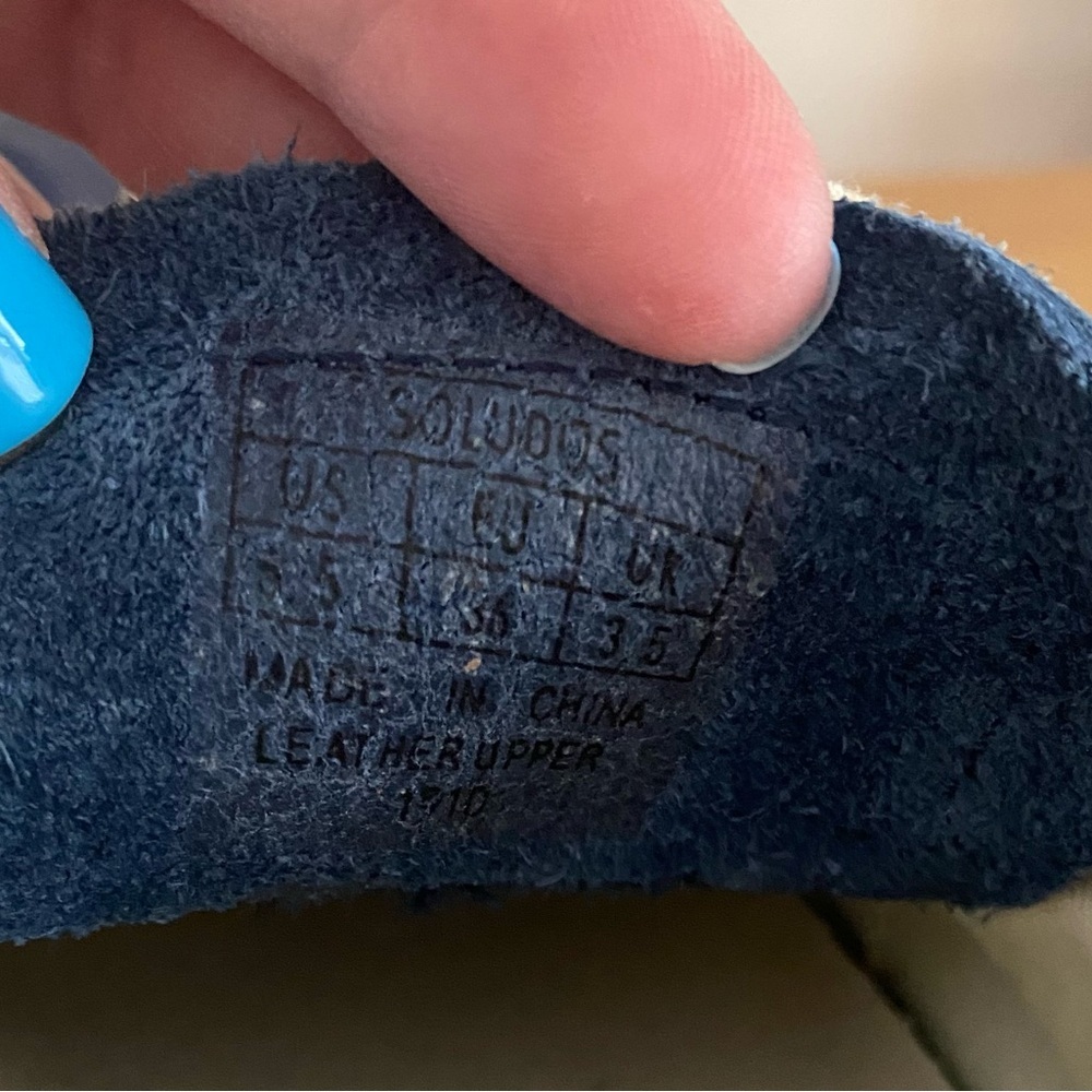 Soludos Blue Rainbow Wave Chill Out Embroidered Leather Sneaker 6.5 - Picture 15 of 15